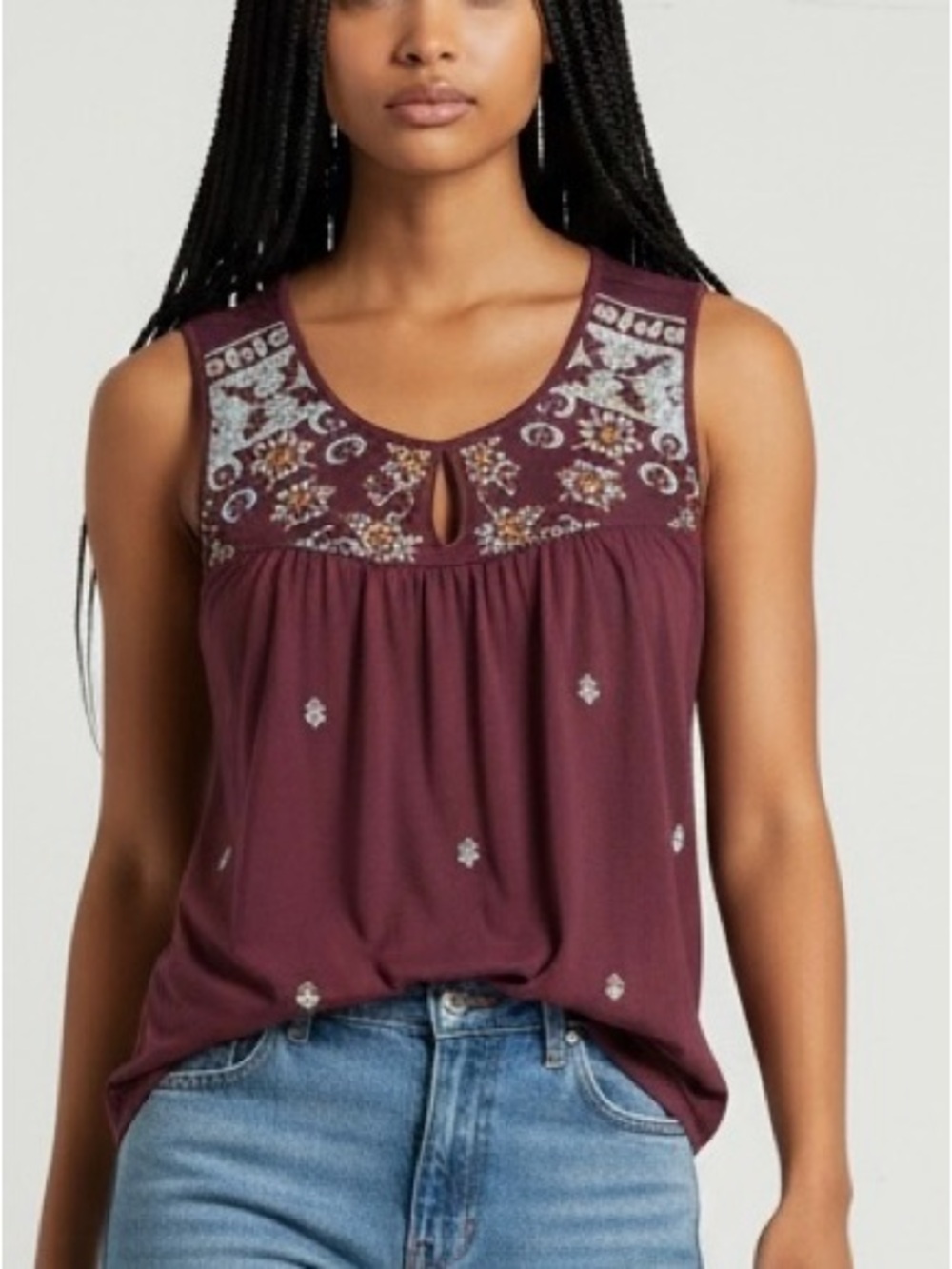 Dalia Burgundy Embroidered
Keyhole Tank Top Size M